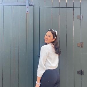 Meet your Posher, Necia